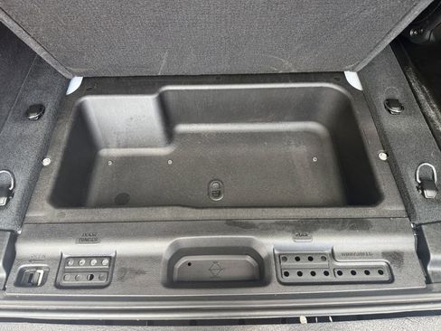 Used 2023 Jeep Wrangler Unlimited Sahara AWD/4WD image 29