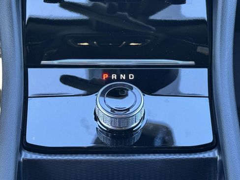 New 2025 Jeep Grand Cherokee Laredo w/ Luxury Tech Group I AWD/4WD image 6