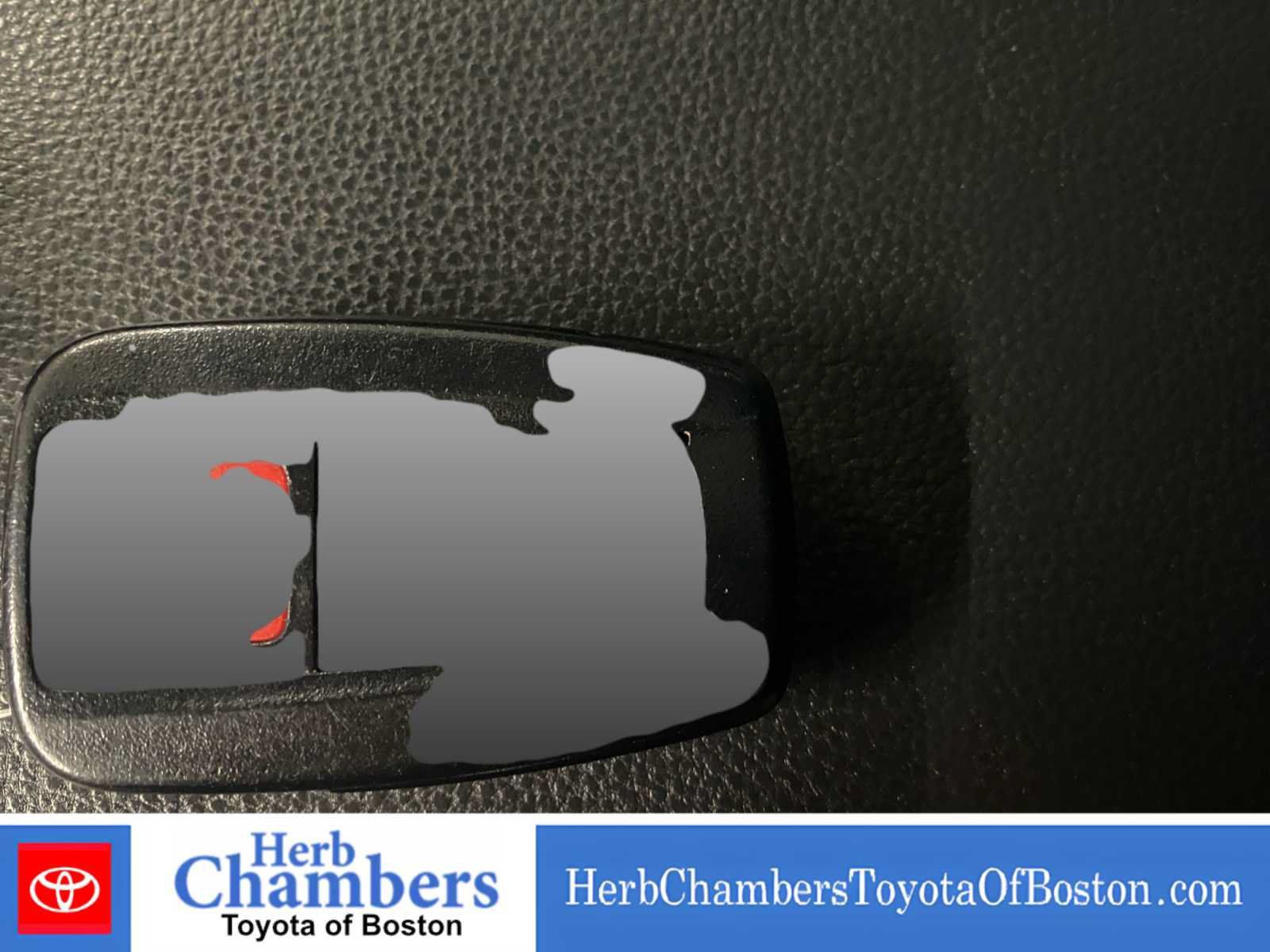 Used 2020 Toyota RAV4 XLE w/ Convenience Package AWD/4WD image 13