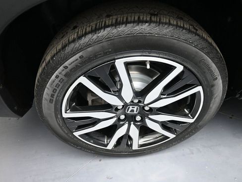 Certified 2022 Honda Pilot Touring image 12