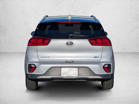 Used 2020 Kia Niro LX image 7