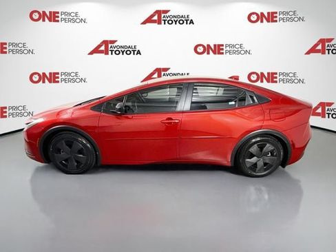 Certified 2025 Toyota Prius Plug-In Hybrid FWD image 5