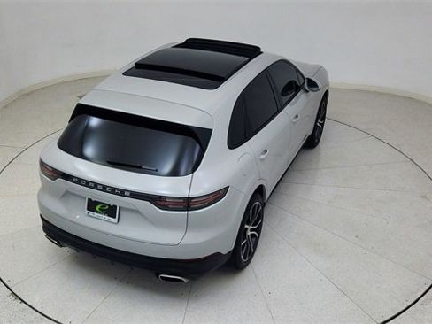 Used 2022 Porsche Cayenne image 80