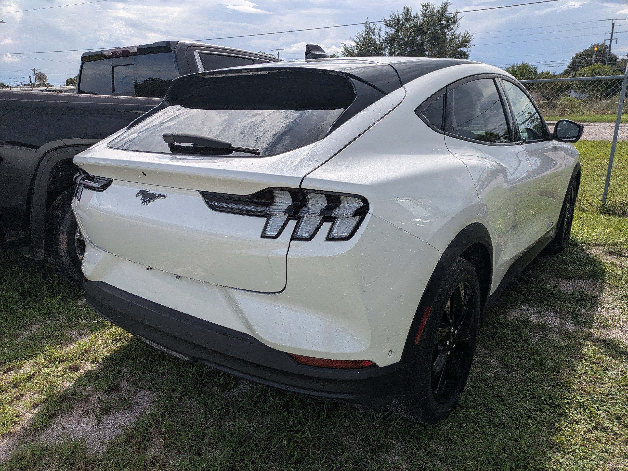Used 2024 Ford Mustang Mach-E Select AWD/4WD image 5