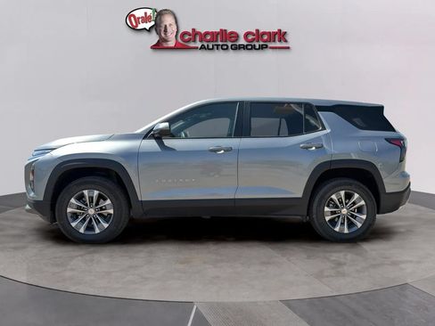 Used 2026 Chevrolet Equinox LT AWD/4WD image 2