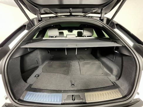 Used 2026 Land Rover Range Rover Velar S image 26