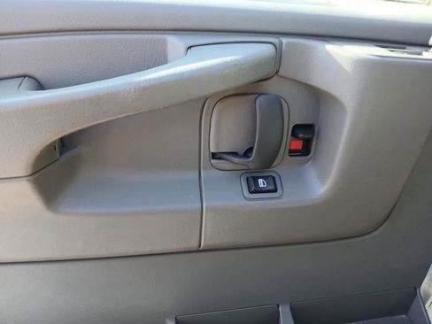 Used 2013 Chevrolet Express 3500 LT w/ LT Preferred Equipment Group image 11