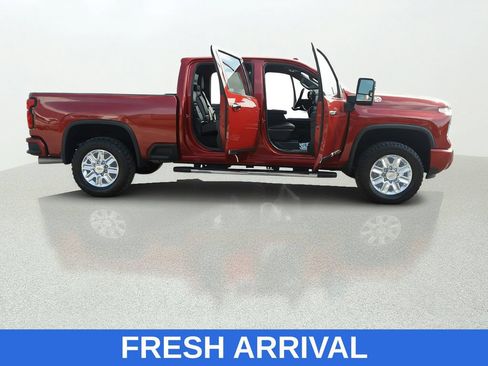 Used 2024 Chevrolet Silverado 2500 High Country w/ Technology Package AWD/4WD image 16