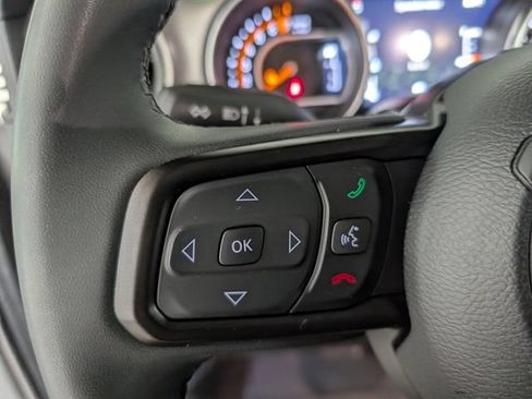 Used 2023 Jeep Gladiator Sport AWD/4WD image 17