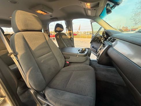 Used 2008 Chevrolet Tahoe LS image 18