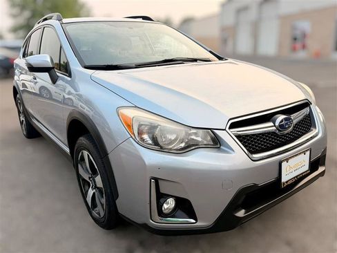 Used 2016 Subaru Crosstrek Touring w/ Popular Package #2 AWD/4WD image 3