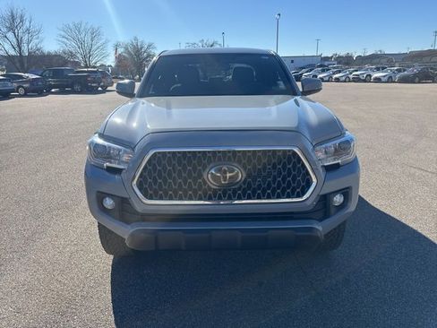 Used 2019 Toyota Tacoma TRD Off-Road image 8