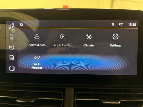 Used 2025 Chevrolet Trax LT FWD image 21