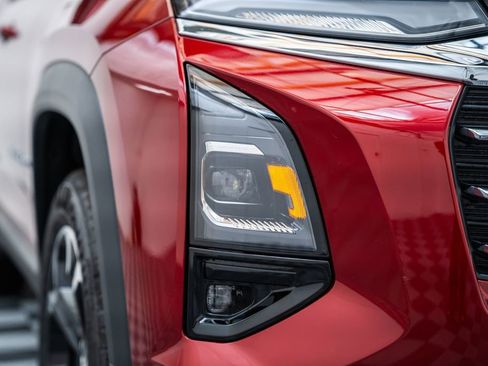 New 2026 Chevrolet Equinox LT AWD/4WD image 15