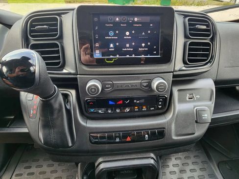 Used 2025 RAM ProMaster 2500 w/ U-Haul Equipment Group FWD image 24