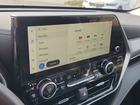 Used 2023 Toyota Highlander Platinum image 19