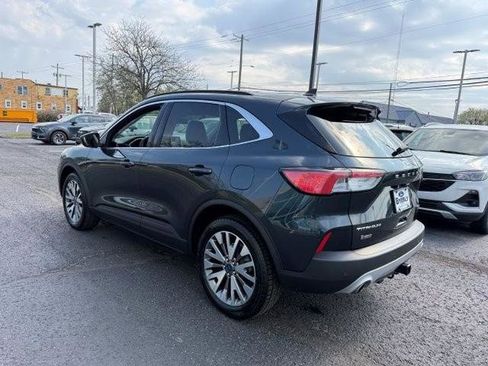 Certified 2022 Ford Escape Titanium w/ Class II Trailer Tow Package AWD/4WD image 5