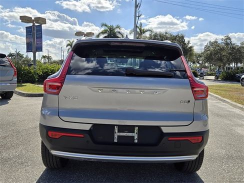 Certified 2024 Volvo XC40 B5 Plus w/ Protection Package Premier image 6