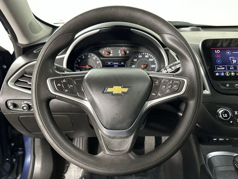 Used 2022 Chevrolet Malibu LT image 18