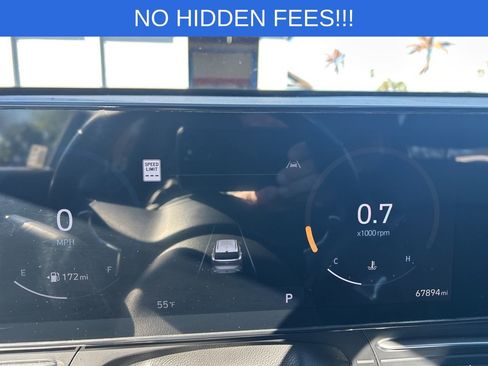Used 2024 Hyundai Kona Limited AWD/4WD image 28
