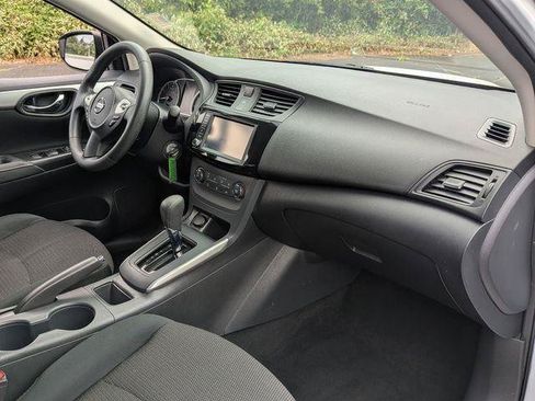 Used 2019 Nissan Sentra S FWD image 31