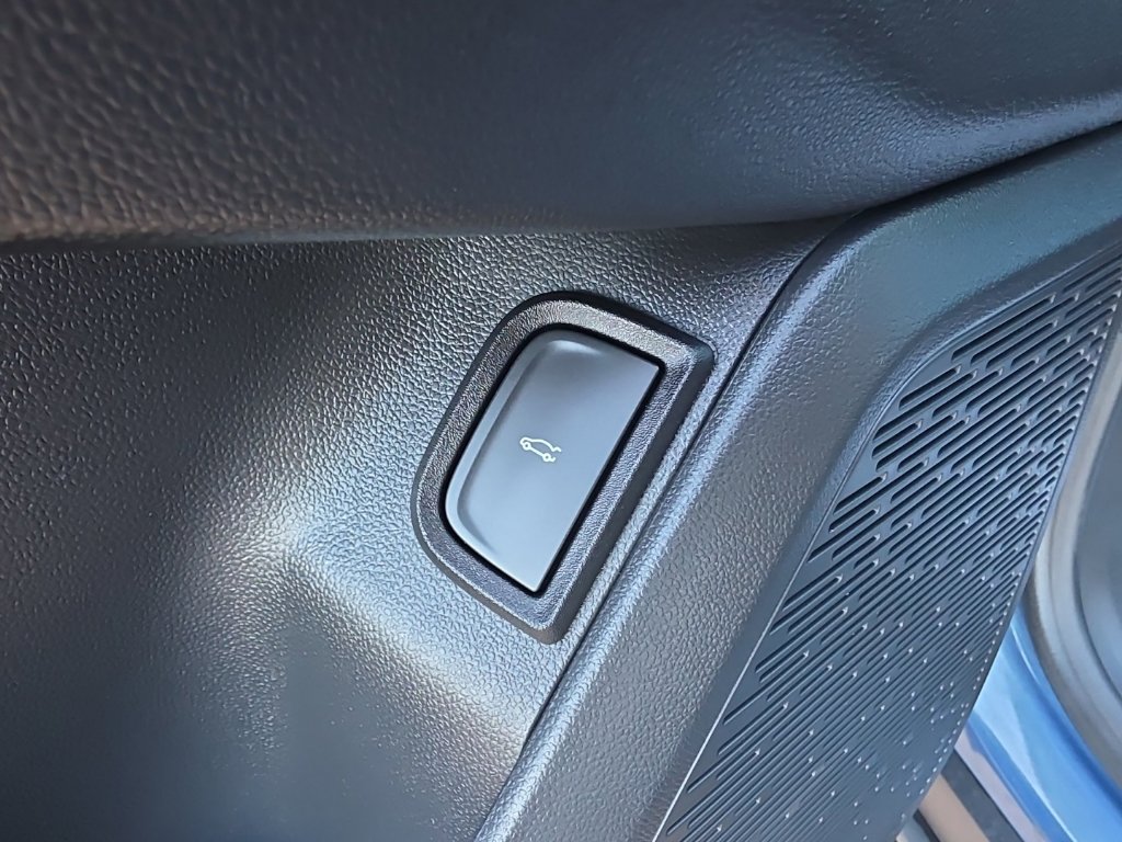 Used 2026 Chevrolet Equinox LT w/ Convenience Package II AWD/4WD image 32