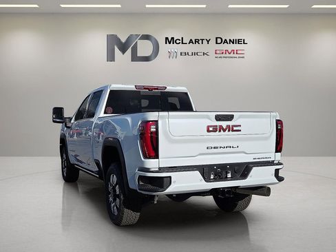 New 2026 GMC Sierra 3500 Denali w/ Denali Reserve Package image 4