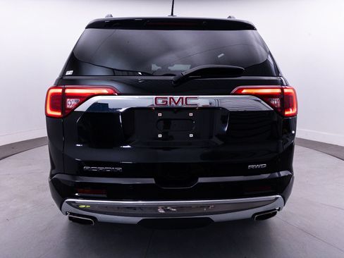 Used 2017 GMC Acadia Denali w/ Technology Package AWD/4WD image 16