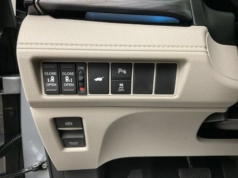 New 2026 Honda Odyssey Elite image 13