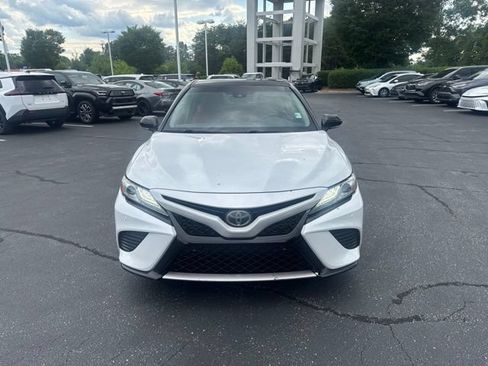 Used 2018 Toyota Camry XSE FWD image 10