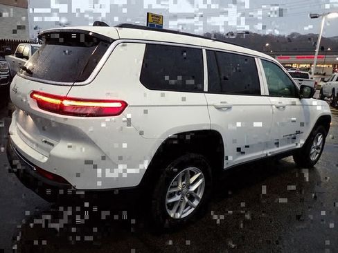 New 2025 Jeep Grand Cherokee L Laredo w/ Luxury Tech Group I image 7