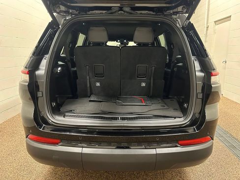 Used 2023 Jeep Grand Cherokee L Laredo AWD/4WD image 17