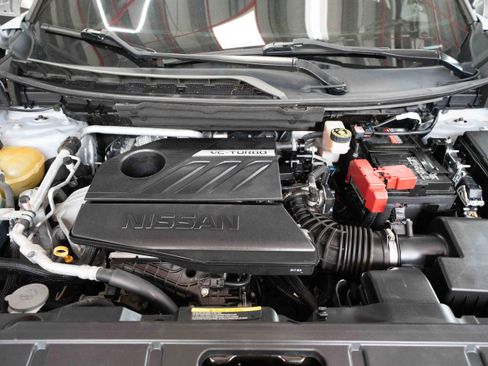 Used 2023 Nissan Rogue SV AWD/4WD image 32