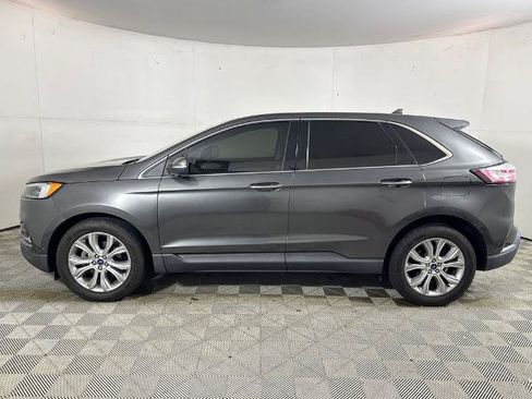 Certified 2019 Ford Edge Titanium w/ Equipment Group 301A FWD image 4
