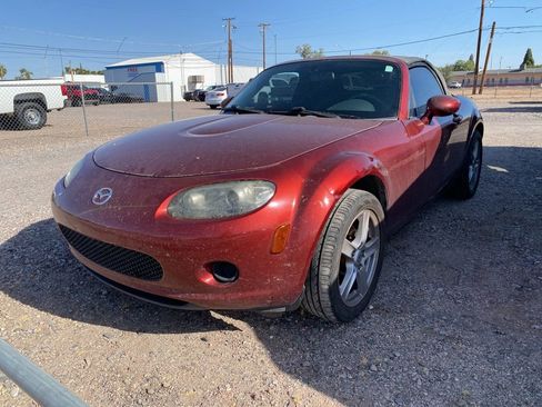 Used 2008 MAZDA MX-5 Miata Sport RWD image 2