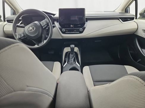Used 2023 Toyota Corolla LE w/ Carpet Mat Package (TMS) image 10