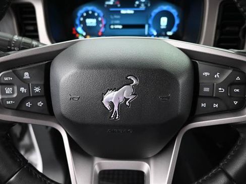 Used 2025 Ford Bronco Outer Banks AWD/4WD image 9