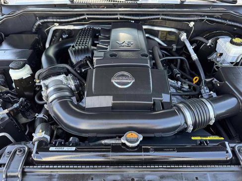 Used 2019 Nissan Frontier SV w/ Value Truck Package RWD image 9