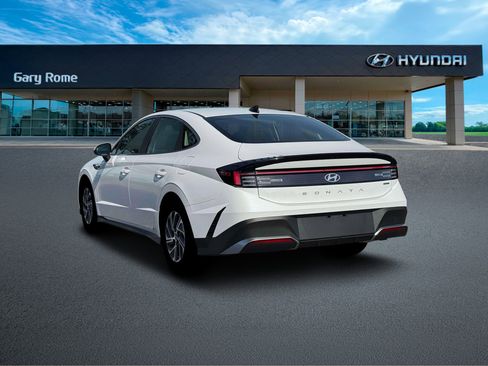 New 2026 Hyundai Sonata Blue FWD image 5