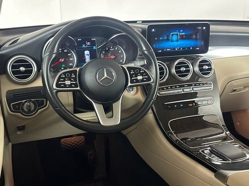 Used 2021 Mercedes-Benz GLC 300 image 25