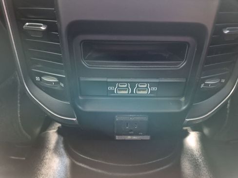 Used 2022 RAM 2500 Laramie AWD/4WD image 36