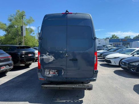 Used 2019 Mercedes-Benz Sprinter 170 image 3