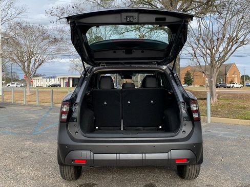 New 2026 Nissan Kicks S image 5