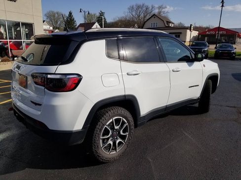 Certified 2025 Jeep Compass Trailhawk w/ Trailer Tow Group AWD/4WD image 7