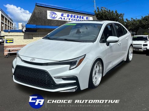Used 2024 Toyota Corolla SE FWD image 1
