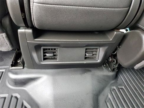 Used 2024 GMC Sierra 3500 Pro w/ Convenience Package image 15