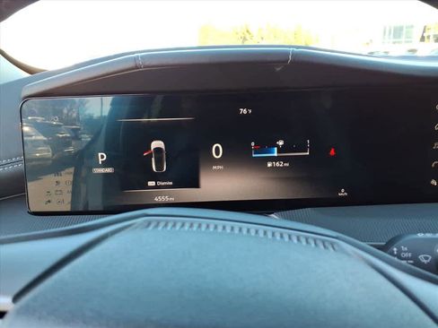 Used 2025 Nissan Murano SV image 11