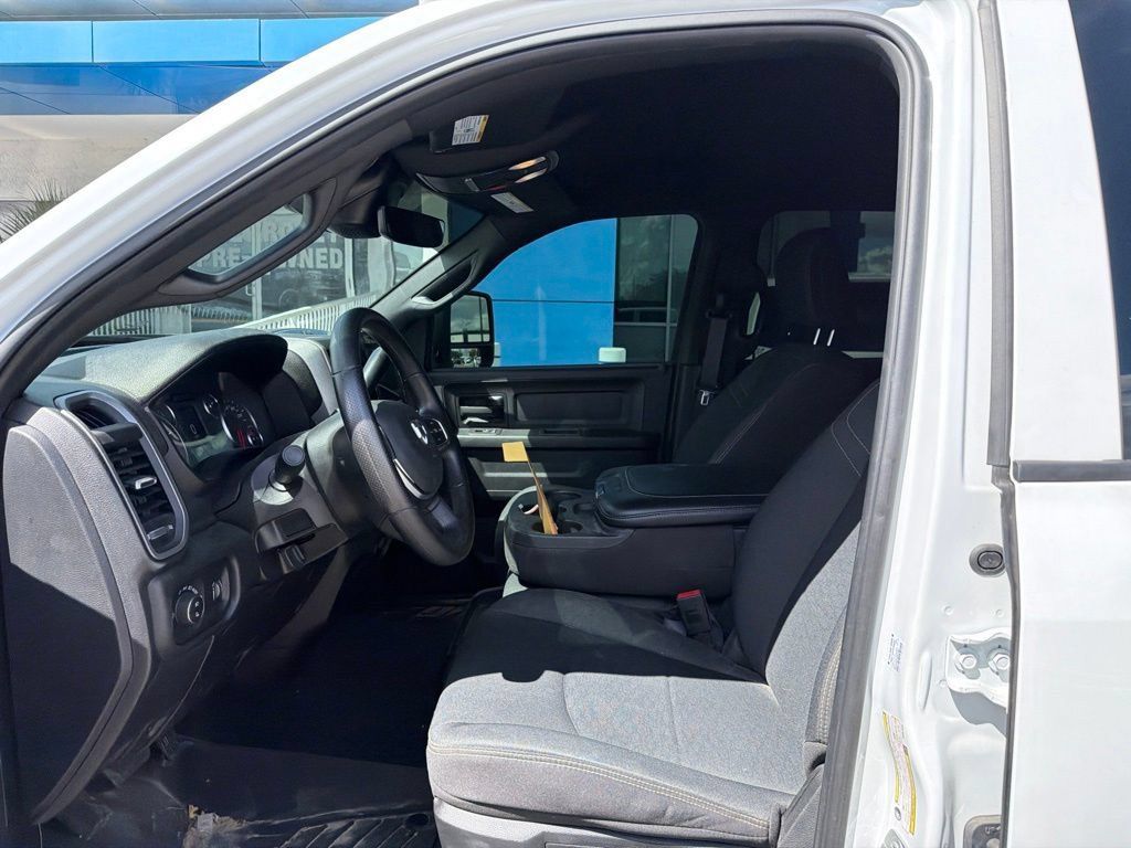 Used 2025 RAM 2500 Tradesman AWD/4WD image 15