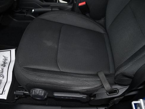 Used 2022 Jeep Wrangler Sport image 13