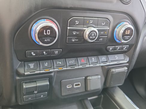 Used 2022 GMC Sierra 2500 Denali AWD/4WD image 23